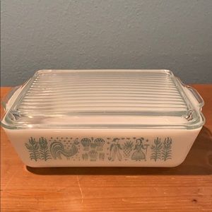 Vintage Pyrex Amish pattern butter print large